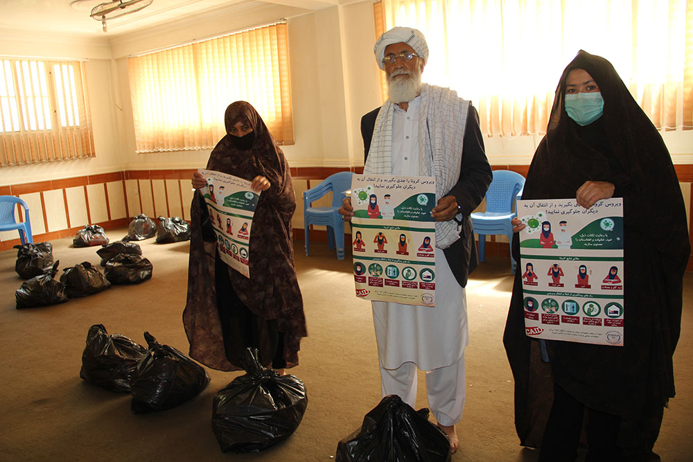 In order to support government departments to fight the coronaviruses, 100 hygiene kits were prepared and distributed.